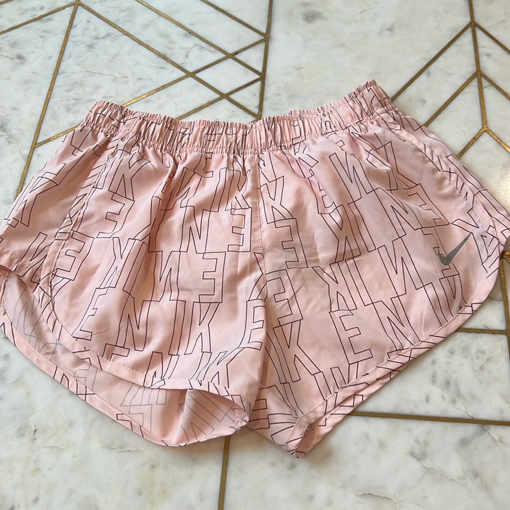 Nike dri fit shorts SZ S